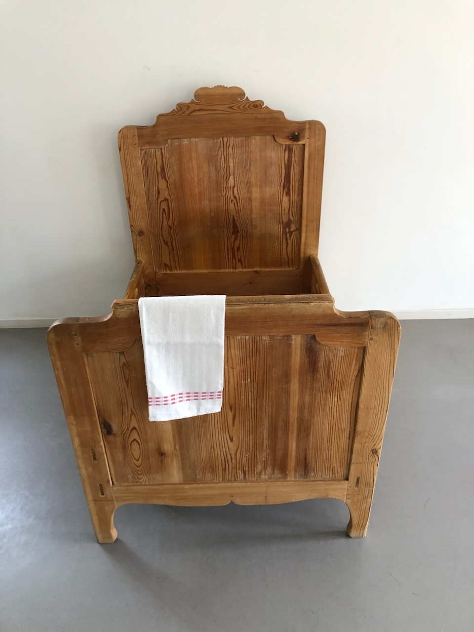 Vintage Zweeds meegroei bed, uitschuifbaar bed Vesterekki